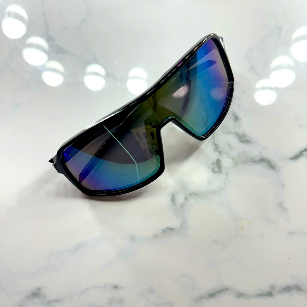 Sporty sunnies